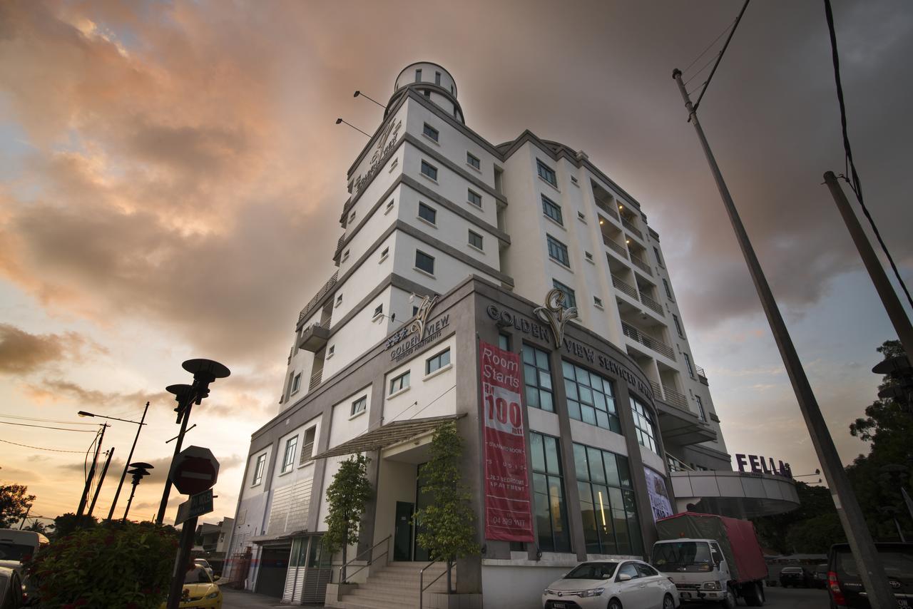 Golden View Serviced Apartments Tanjung Tokong Екстер'єр фото