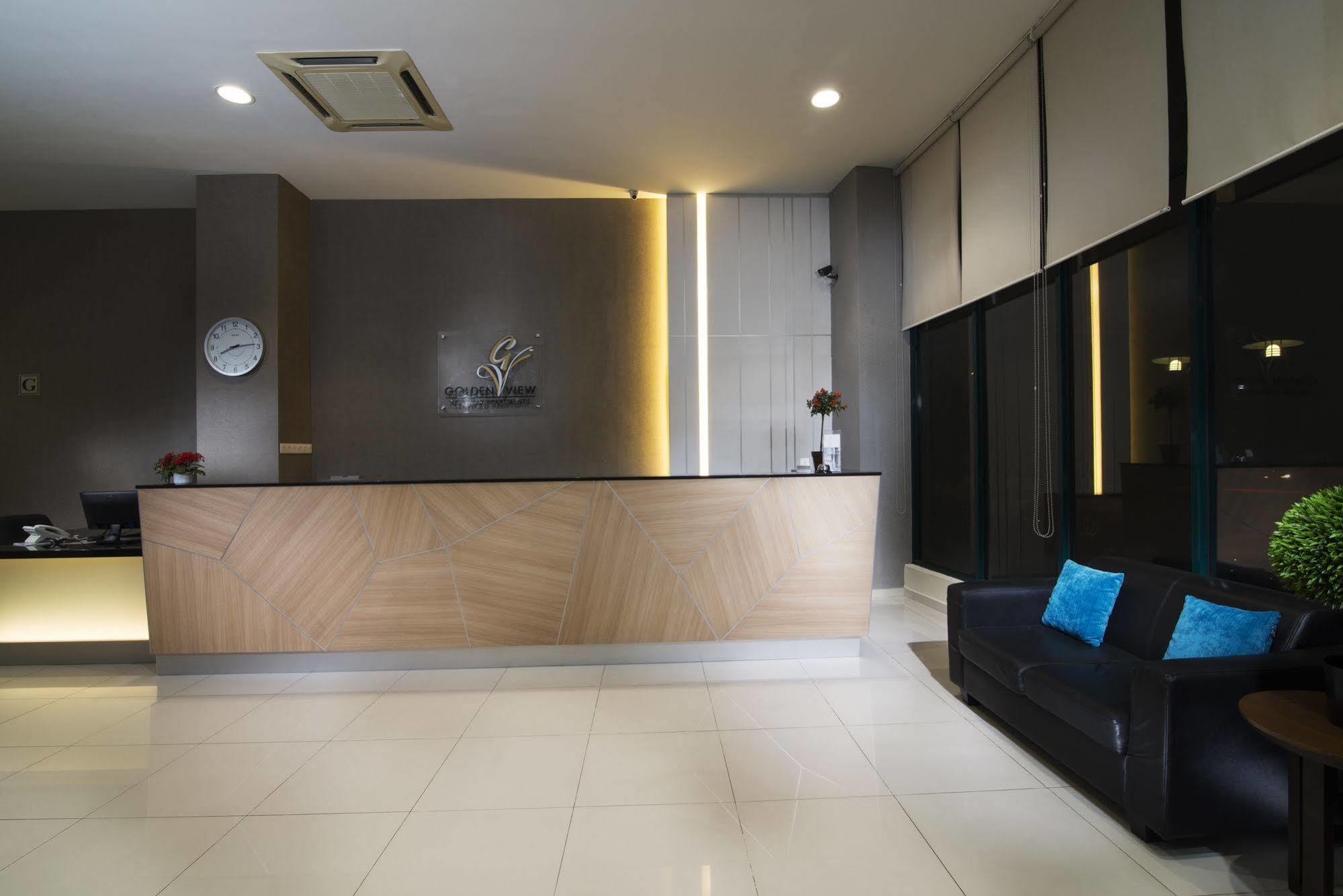 Golden View Serviced Apartments Tanjung Tokong Екстер'єр фото